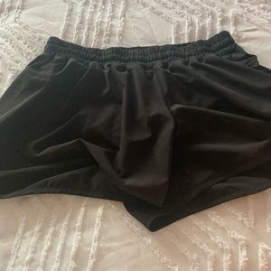Lululemon tracker shorts